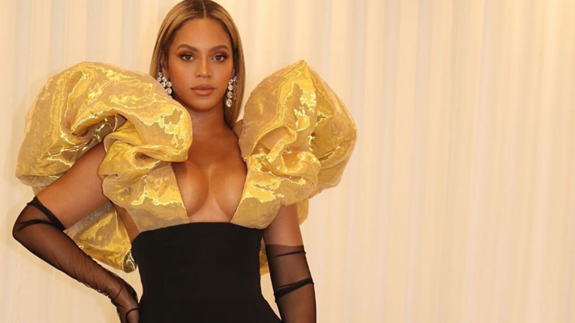 Beyoncé just wore the fanciest gold pyjamas we've ever seen