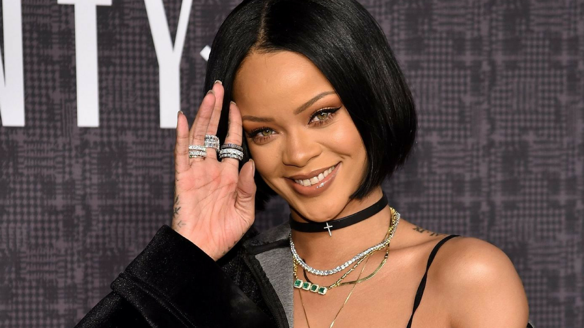 Rihanna Responds to Make Up For Ever​ Instagram - Fenty Beauty and