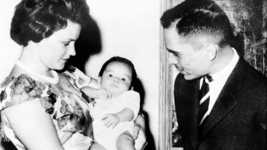 22 Throwback Photos Of Middle Eastern Royals   Baby King Abdullah Of Jordan 1024x576 