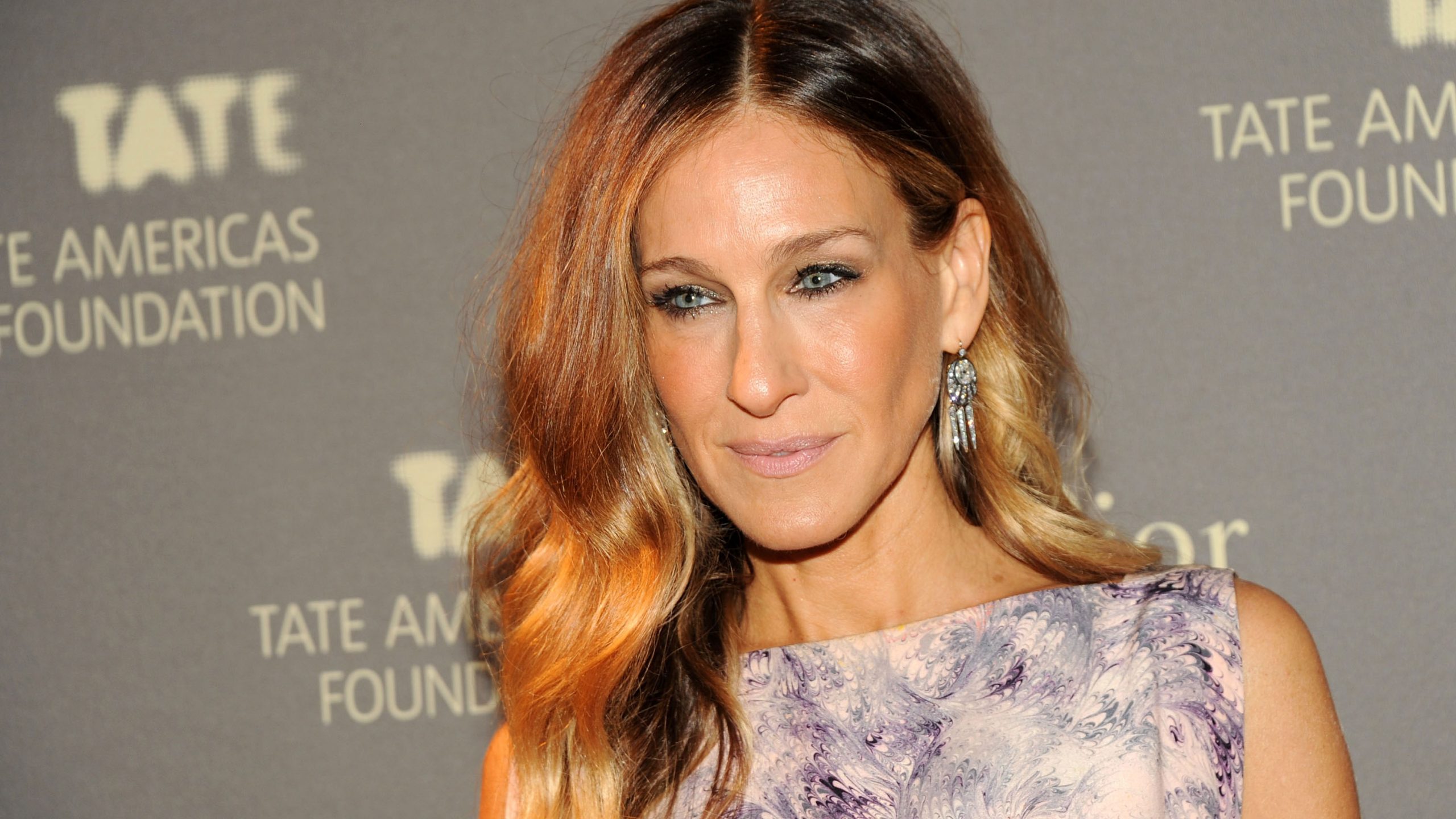 Sarah Jessica Parker Is Doing A Guest Shoe Signing In Abu Dhabi ...