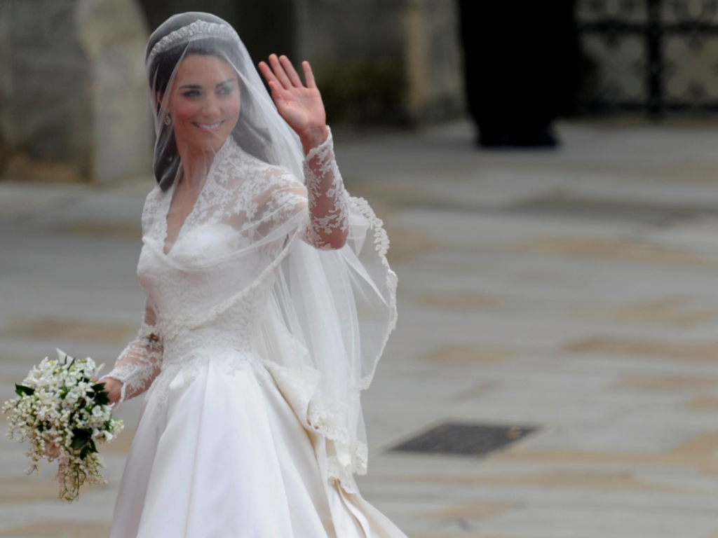 Chanel Buys The Lace Maker Responsible For The Duchess' Wedding Dress ...