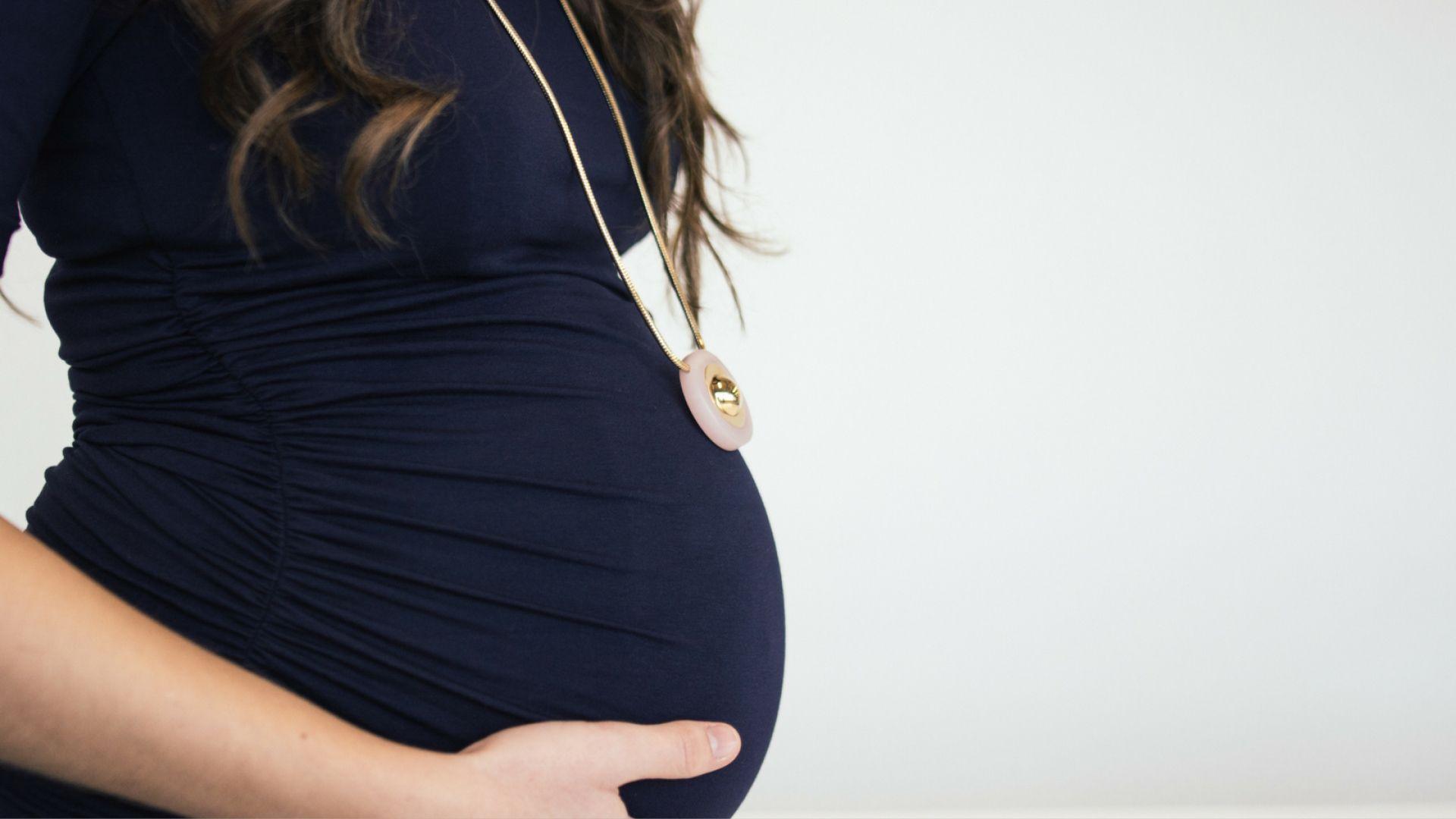 This Necklace Will Help You Bond With Your Unborn Baby | Harper's Bazaar Arabia
