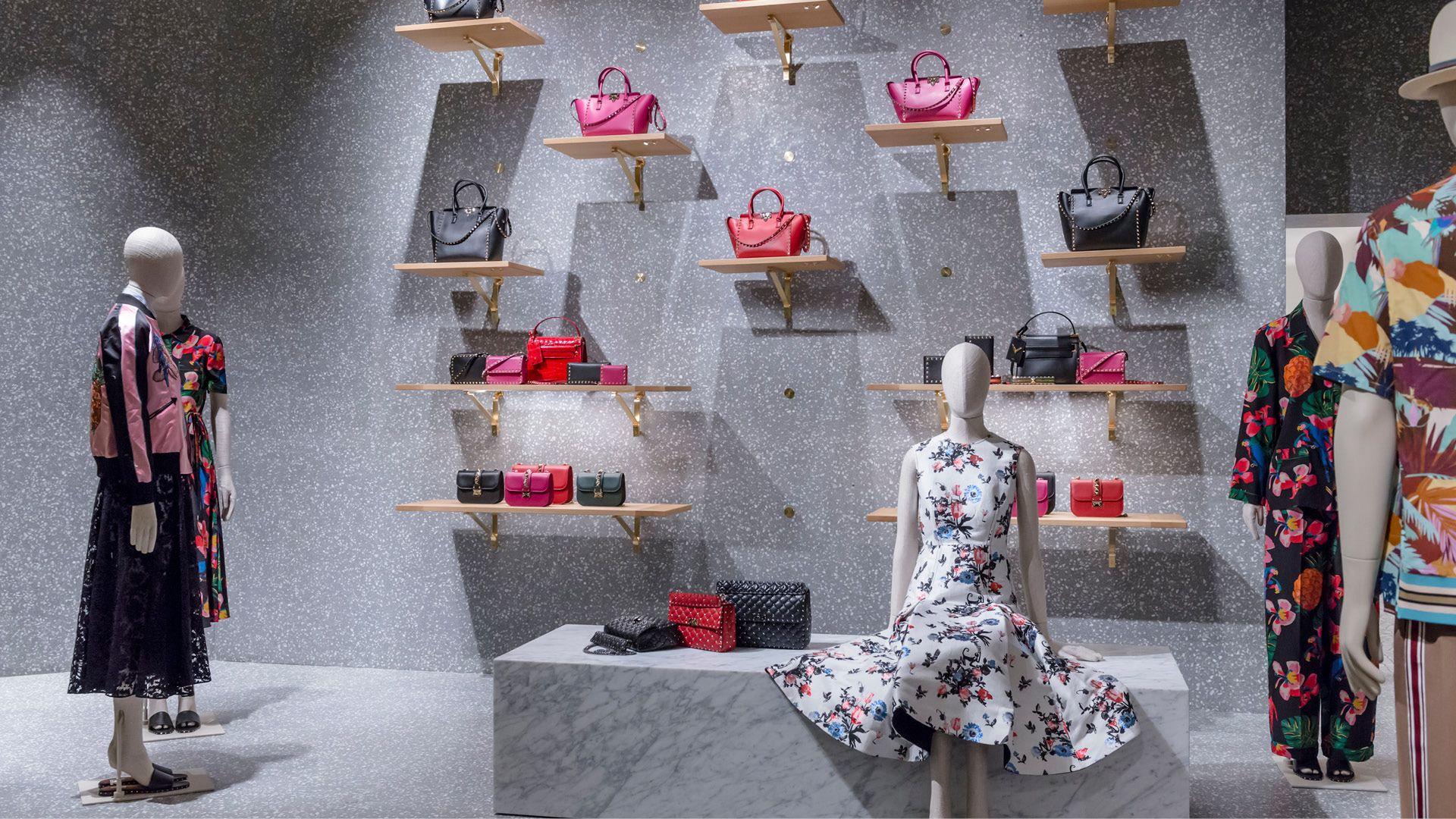 Louis Vuitton opens new store in Qatar