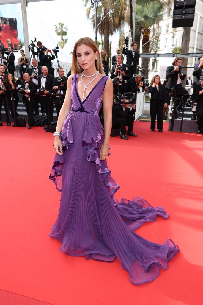 Alicia-Vikander-Cannes-Film-Festival-2022-Red-Carpet-Fashion-Style-Louis-Vuitton-Tom-Lorenzo-Site  (6) - Tom + Lorenzo