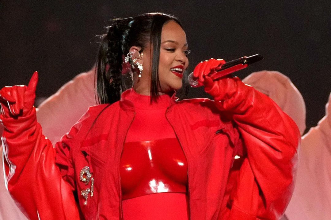 Rihanna takes US Super Bowl by storm, reveals second pregnancy, Arts and  Culture News