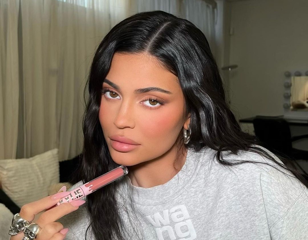 Kylie Cosmetics Review: Is It Really Worth The Hype? | Harper's