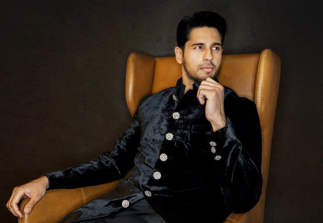 Sidharth Malhotra on his 'very much single' status: No such thing as a  perfect girl