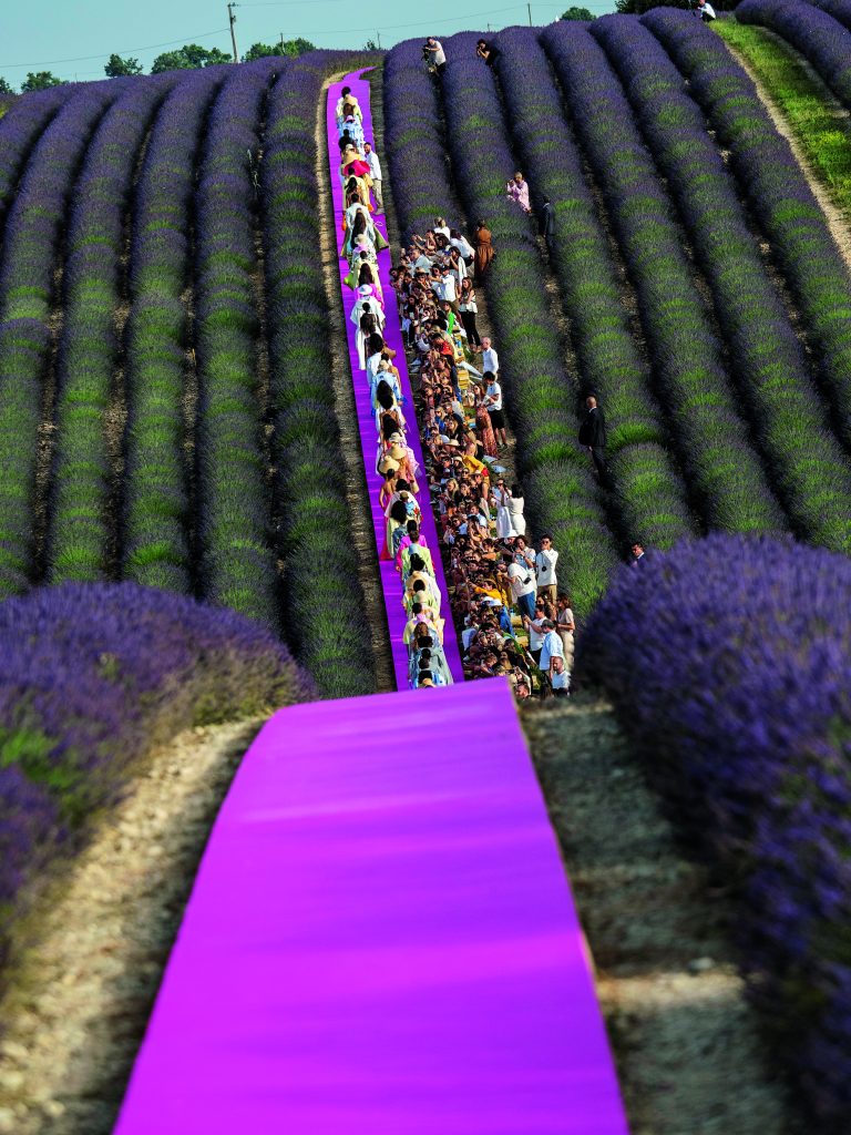 Jacquemus creates another viral catwalk moment, this time in a wheat field