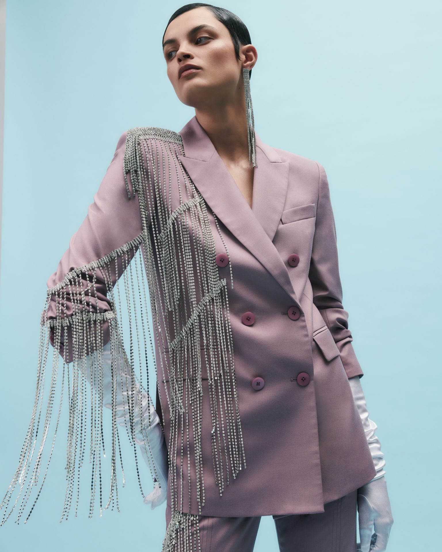 Hellessy's New Resort 2024 Collection Puts Us Under A Spell With Silk 