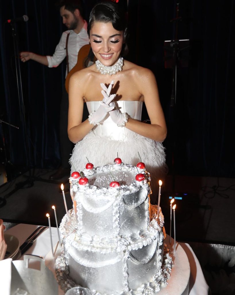 Hande Erçel Birthday: Here's How The Turkish Star Celebrated