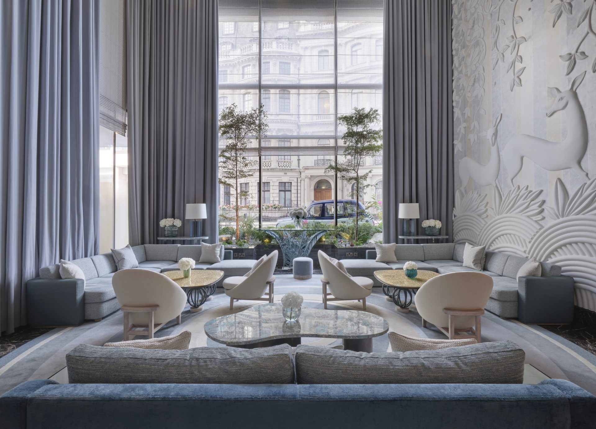 A Capital Idea Why The Four Seasons Hotel Makes The Ultimate London Escape Harper S Bazaar Arabia