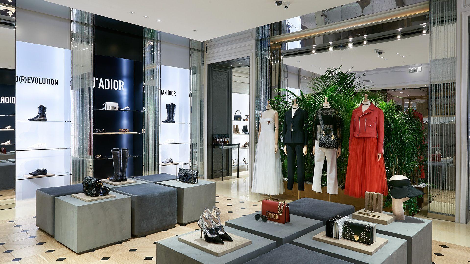 Dior Pops Up At Level Shoes Harper S Bazaar Arabia