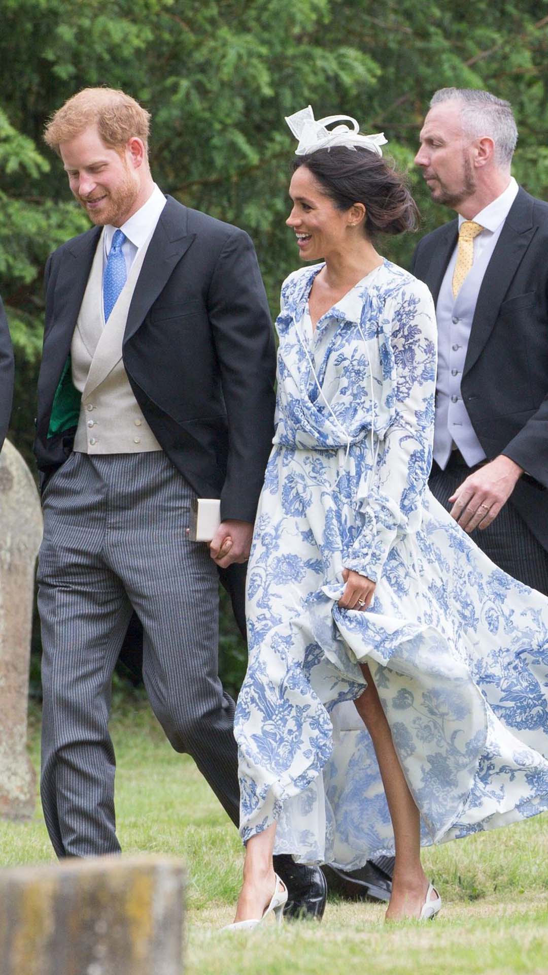 meghan markle oscar de la renta wrap dress