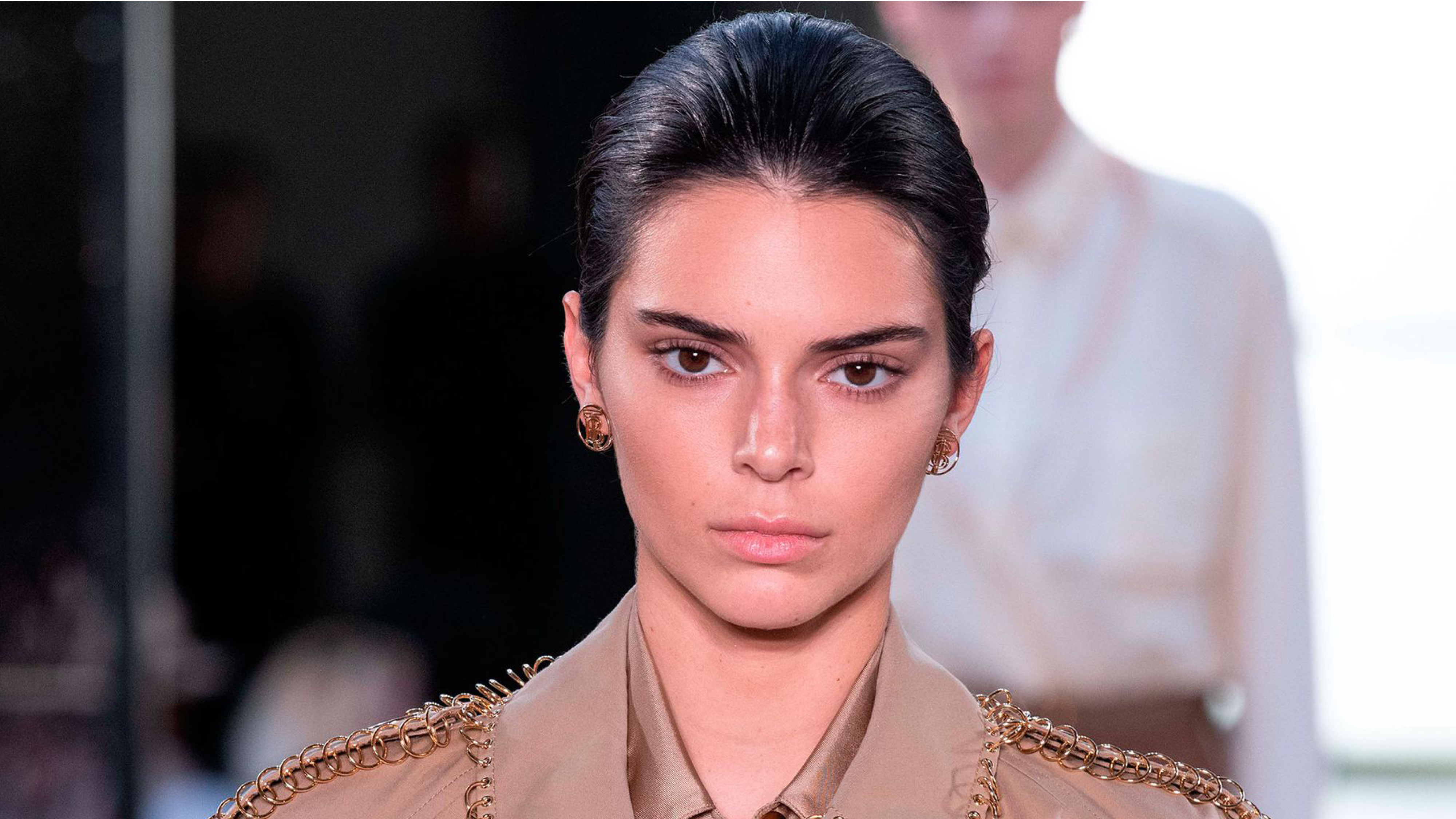 Kendall Jenner Makes Exclusive Catwalk Appearance For Riccardo Tisci's ...