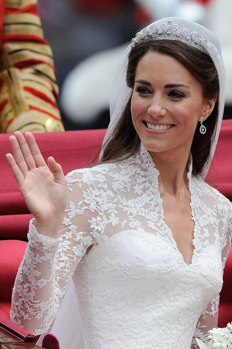 Here's The Tiara Meghan Markle Is Most Likely To Wear Down The Aisle ...